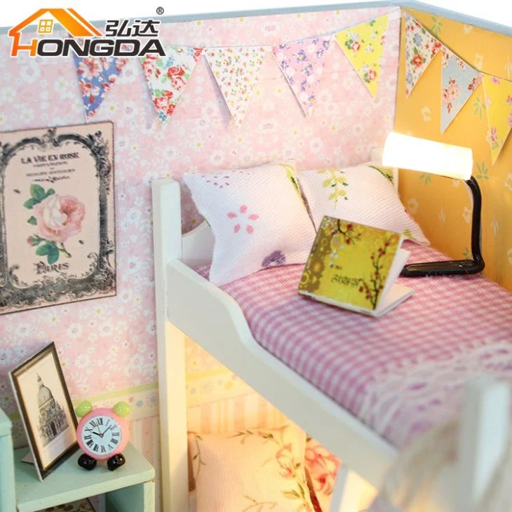 Kids Wooden Dollhouse