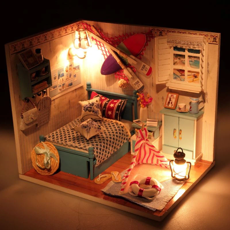 The main content of Christmas dollhouse model distribution management