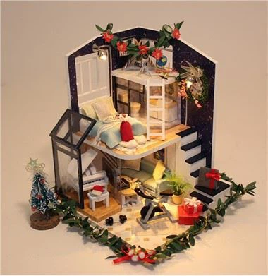 Miniature Toys Dollhouse