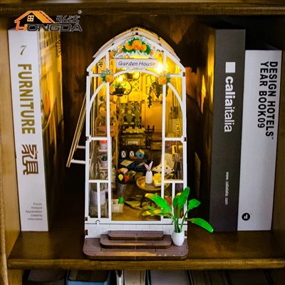 Object Of The Week: The Book Nook For Gift