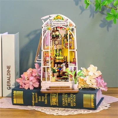 Hot Sale Miniature Book Nook Kit